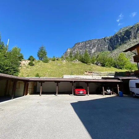 Camoscio Hotel 3*