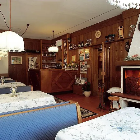 Camoscio Hotel Rocca Pietore