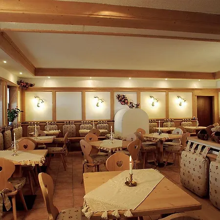 Ξενοδοχείο Camoscio Rocca Pietore